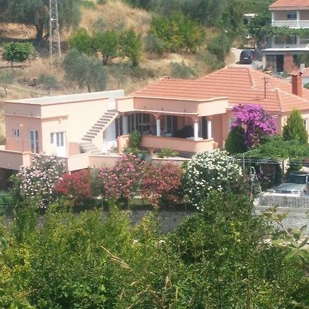 Guest'S House "Lindi&Roni" Apartment Ulcinj Ruang foto
